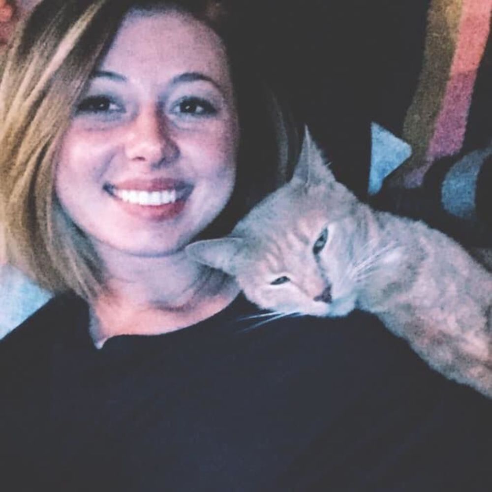 Meet your Posher, Elaine